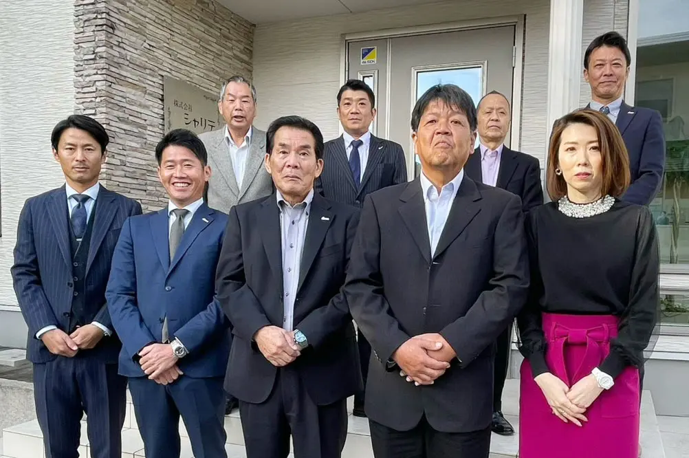 株式会社シャリテ社員一同